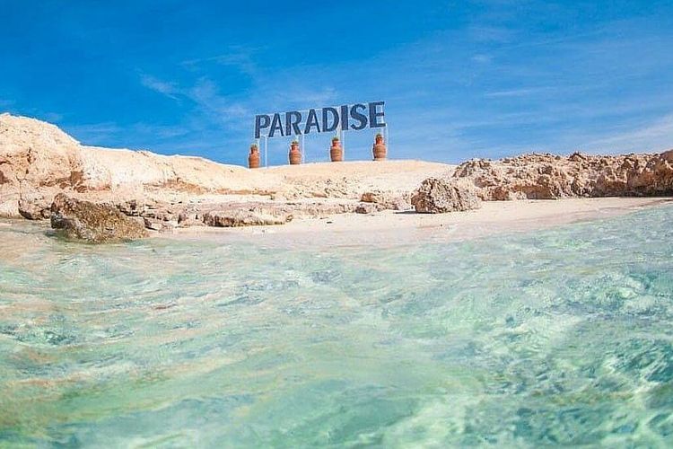 Paradise Island Sea Trip